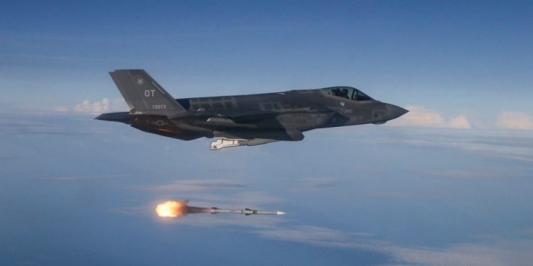 F-35 Savaş Uçağında ABD’de Gündem Yine Türkiye