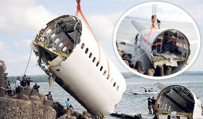 Endonezya’da düşen uçağı arama çalışmaları sonlandırıldı