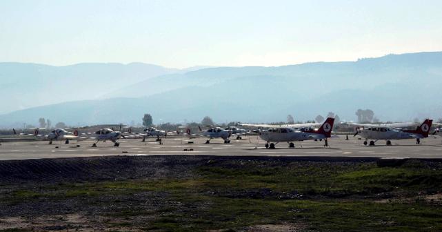 Denizli’de eğitim uçağı düştü: 2 kişi aranıyor