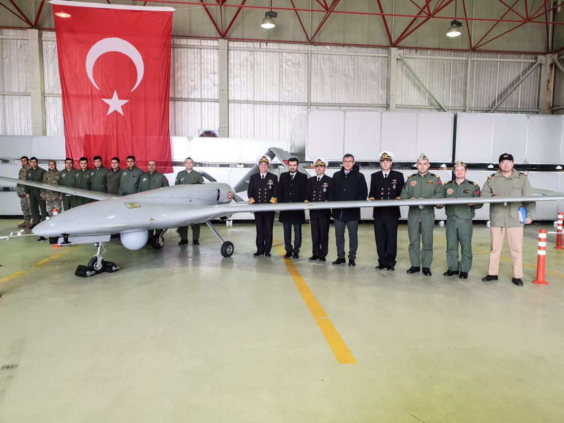 Deniz Kuvvetleri Komutanı SİHA’ları denetledi