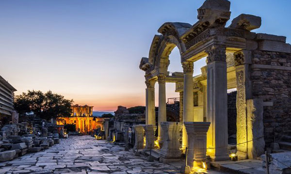 Zamana direnen antik kent…