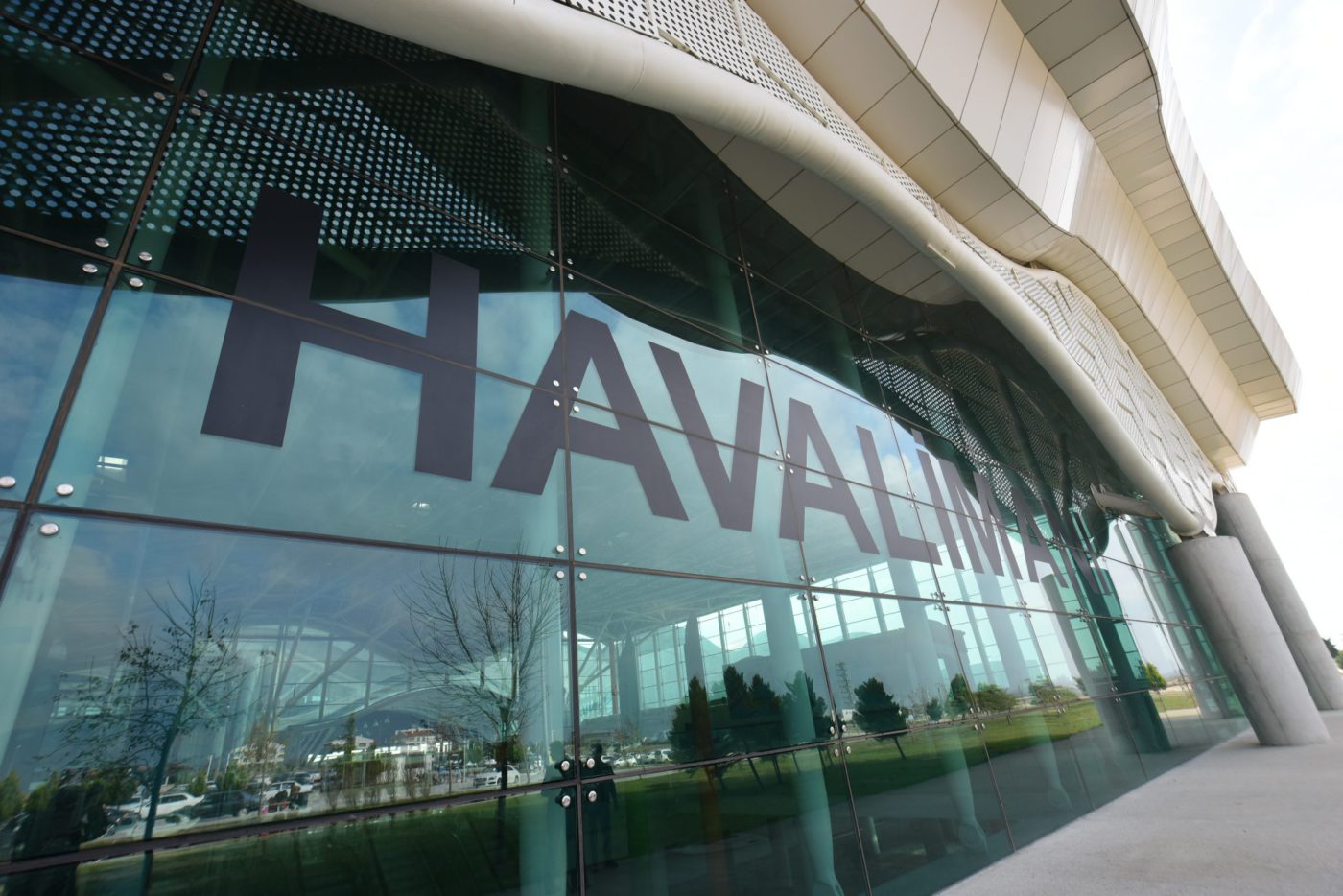 DHMİ, dış hat yolcu başına 1-3 Euro güvenlik ücreti alacak