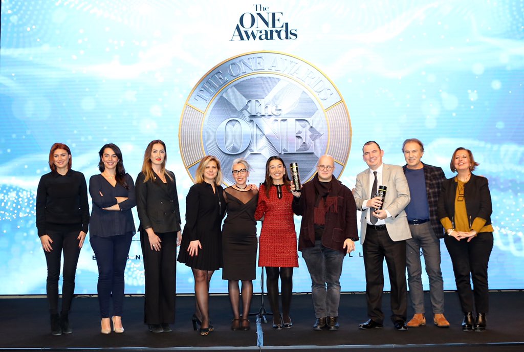 Sabiha Gökçen’e 2018’in en itibarlı sosyal sorumluluk projesi ödülü