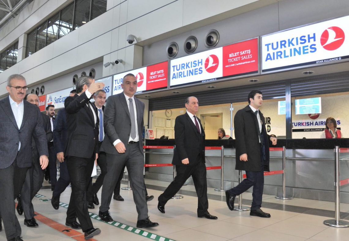 Kültür ve Turizm Bakanı Ersoy Antalya Havalimanı’nı inceledi
