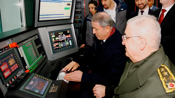 Milli Savunma Bakanı Hulusi Akar TEI’yi ziyaret etti