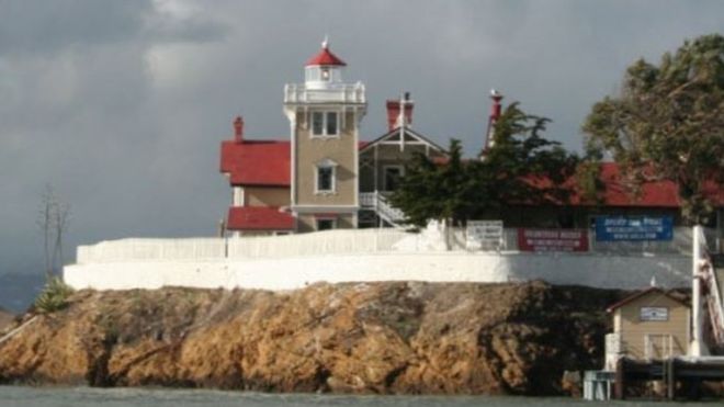 Issız adadaki otelde yıllık 65 bin dolar maaşla çalışır mısınız?