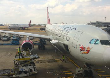 Boeing 787 hız rekoru kırdı