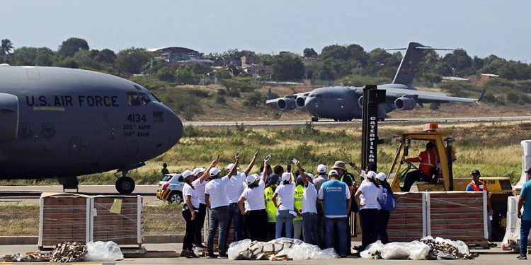 ABD’nin ‘yardım uçakları’ Venezuela sınırında