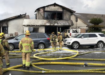 ABD’de küçük uçak evin üzerine düştü: 5 ölü, 2 yaralı