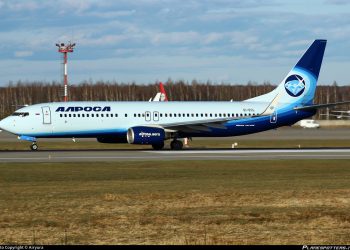 Boeing 737 Rusya’da acil iniş yaptı