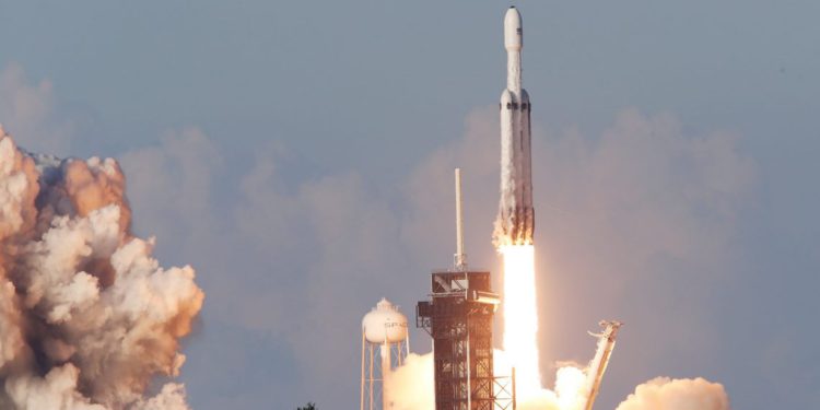 SpaceX’ten tarihi başarı