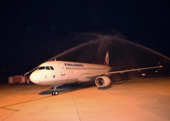 Estonya’dan Gazipaşa’ya ilk uçak geldi