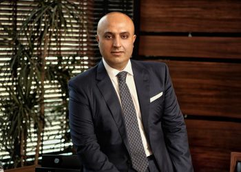 “İki havalimanı projesini takip ediyoruz”