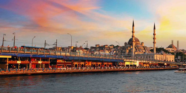 Uçuş arası ‘Boğaz Turu’