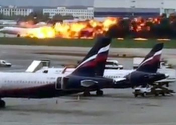 Yanan Rus uçağının kara kutuları bulundu