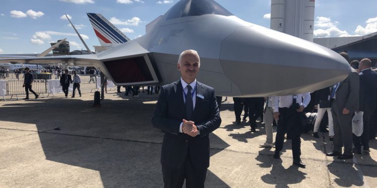 Milli savaş uçağı görücüye çıktı