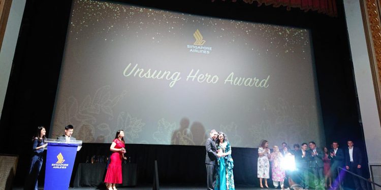 Singapur Türkiye’nin Derya’sına “Gizli Kahraman” ödülü