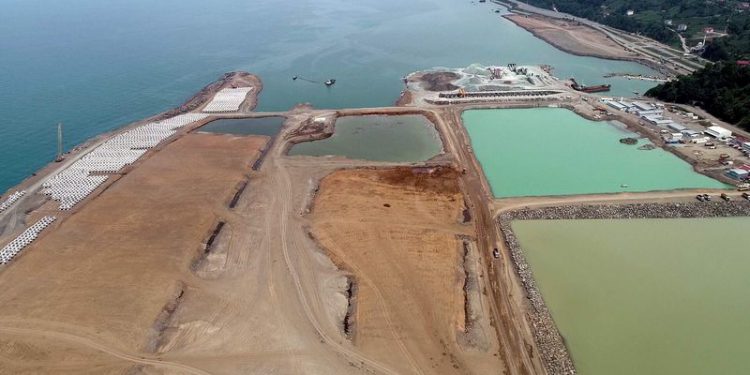 Rize-Artvin Havalimanı’nda ihale hazırlığı