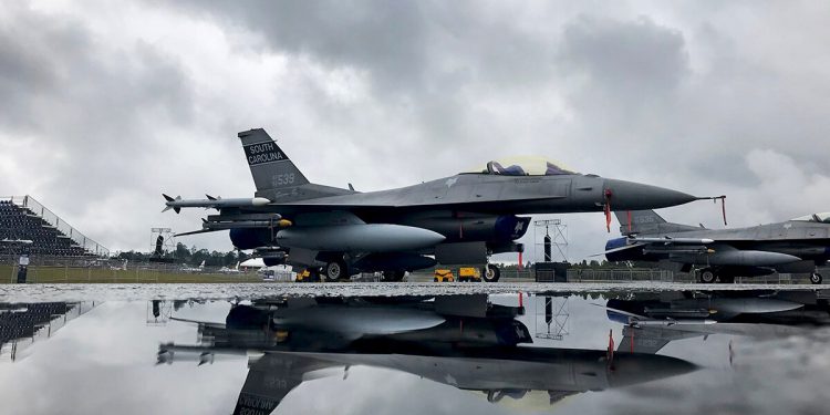 Bulgaristan Cumhurbaşkanı’ndan ABD’den F-16 alımına veto