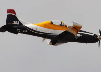 Hürkuş geleceğin savaş pilotlarıyla buluştu