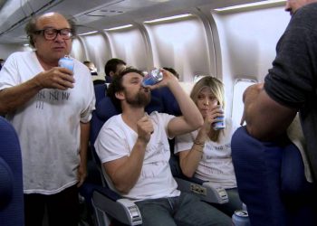 Aşırı alkollü yolcuyla uçar mısınız?