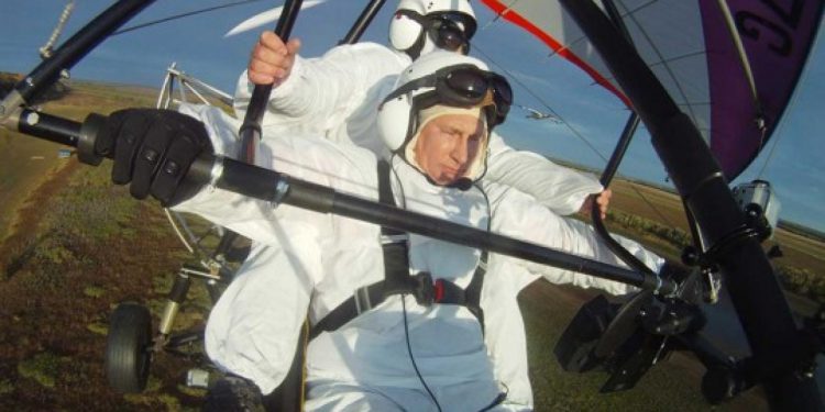 Putin’e uçmayı öğreten pilot öldü