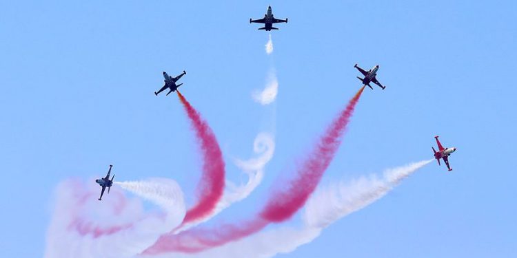 Türk Yıldızları Trabzon’da nefesleri kesti