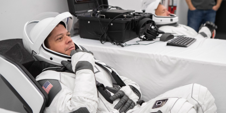 Nasa’nın yeni uzay giysileri SpaceX’ten