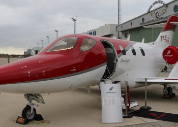 17 iş jeti satarak sınıfında rekor kırdı