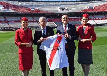 THY, River Plate ile sahaya çıktı
