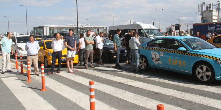Hani havalimanında tüm taksiler turkuaz olacaktı!