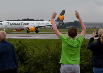 Thomas Cook yolcuları 100 milyon sterline kurtarılıyor