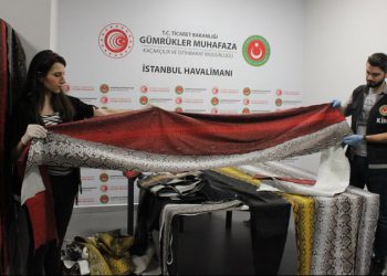 İstanbul Havalimanı’nda yılan derisi operasyonu