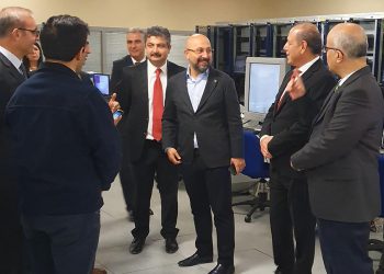 Keskin, Hava Trafik Kontrol Merkezi’ni ziyaret etti