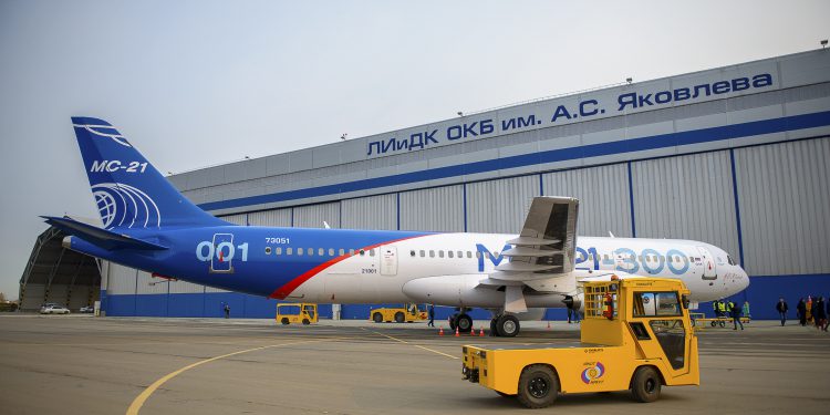 MC-21 test uçuşunda iniş takımı problemi yaşadı