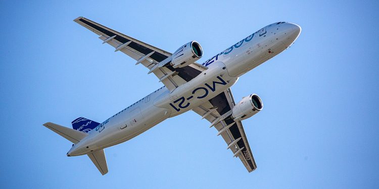 MC-21 test uçuşunda iniş takımı problemi yaşadı