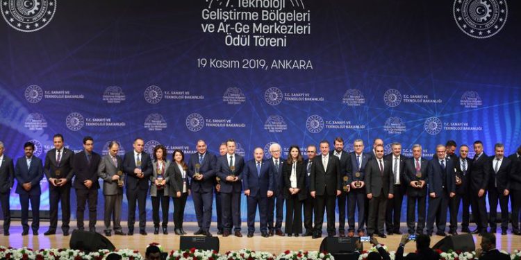 ASELSAN ve TUSAŞ’a Ar-Ge ödülü