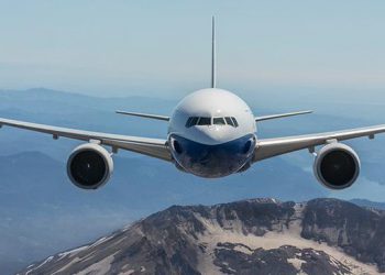 Boeing 777, sürdürülebilir yakıtla uçtu