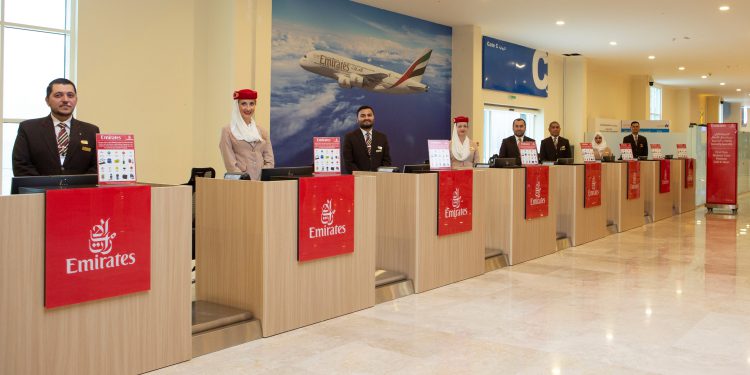 Cruise yolcuları için uzaktan check-in terminali