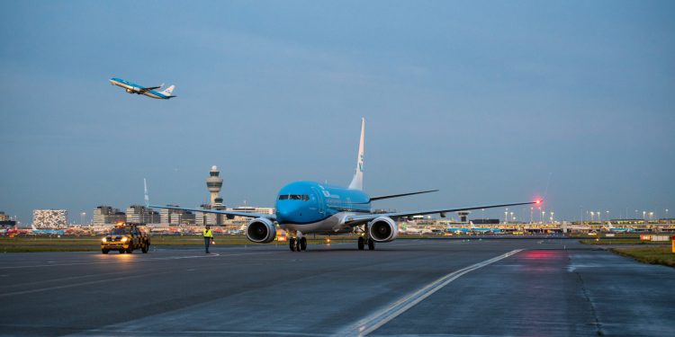 KLM 52’nci B737’yi filosuna kattı