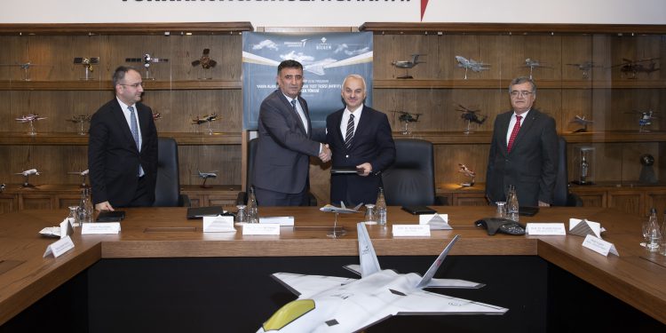 Yerli savaş uçağı ile ilgili önemli imza