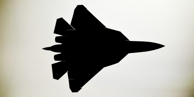 Su-57 savaş uçağının düştüğü iddia edildi