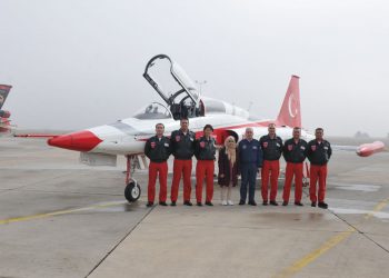 En büyük hayali savaş pilotları ile tanıştı