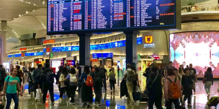 Havalimanı gümrüğünde bu kadar kaçak mal normal mi?