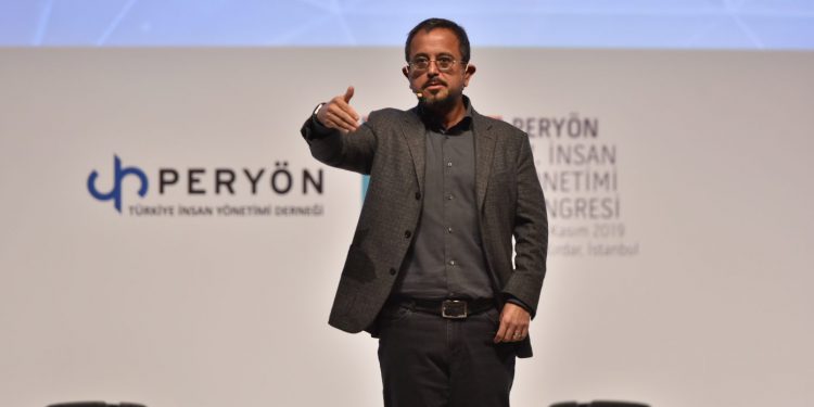 Ali Sabancı Esas Holding’in başına geçti