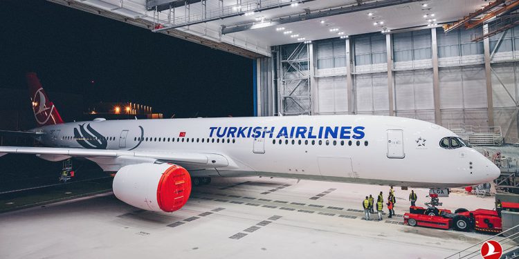 THY’nin ilk A350’sinin boyama işlemi tamamlandı