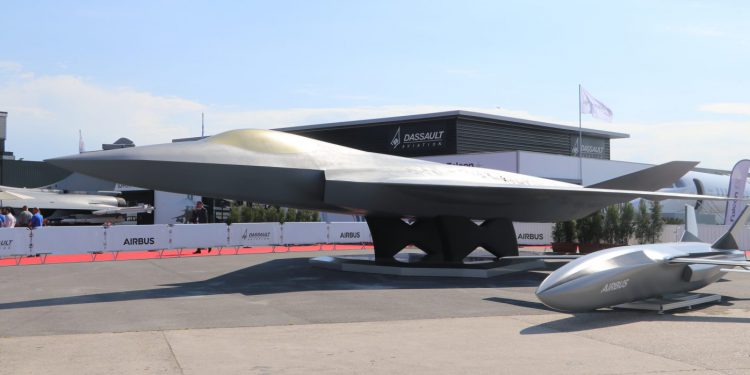 Avrupa ortak savaş uçağı için düğmeye bastı