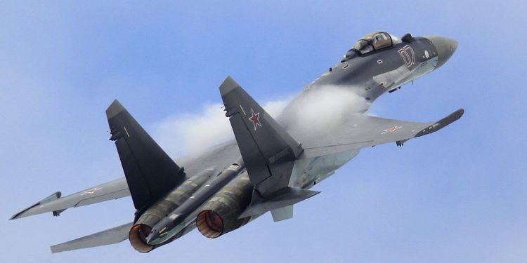 Su-35S hedeflerini böyle yok etti!