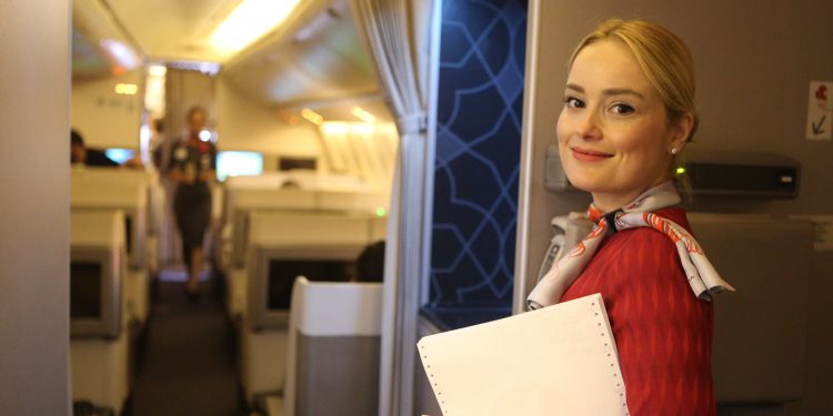 “Pilotlar dolaşsın, host ve hostesler sinirlenmesin”