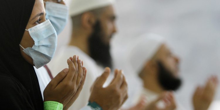 9 ülke ile uçak ve gemi seferleri askıya alındı